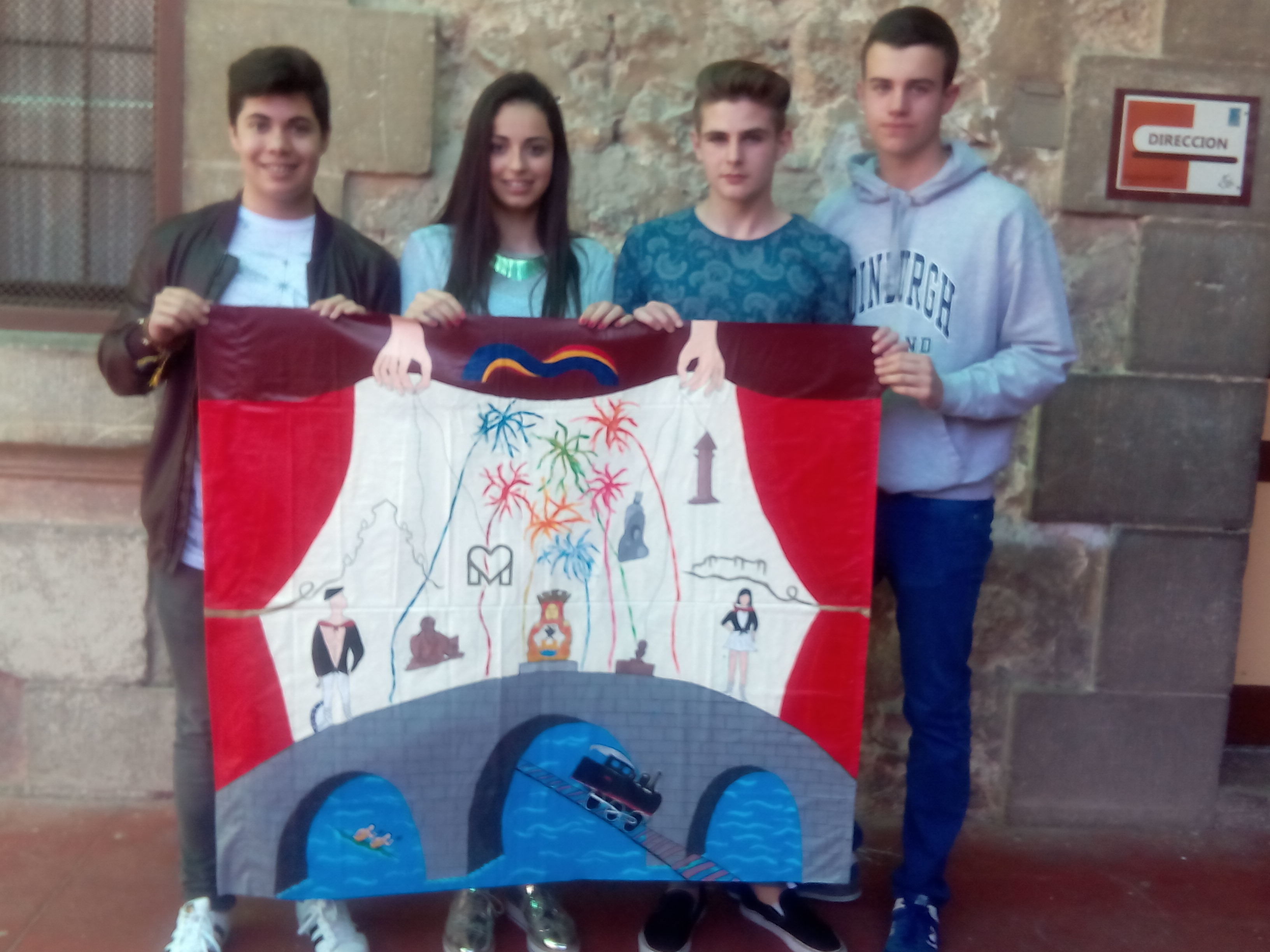 Cuatro alumnos de 3º de ESO ganan el tercer premio escolar del concurso «Viste Miranda» con un cartel que retrata los enclaves más emblemáticos de la ciudad